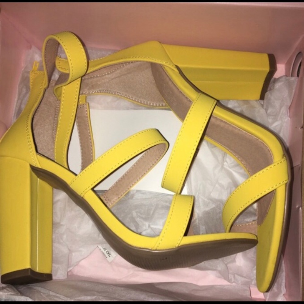 Yellow Heels - Picture 2 of 3